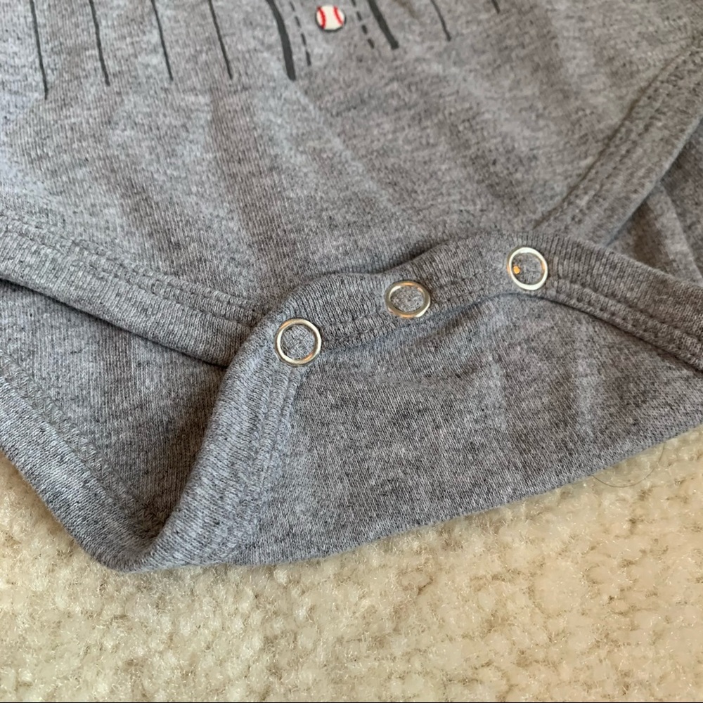 Baltimore Orioles Gray Onesie size 12 months - Picture 4 of 5